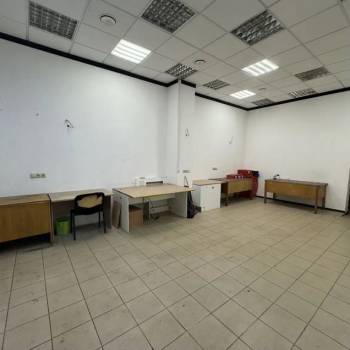 Сдается Нежилое помещение, 100 м²