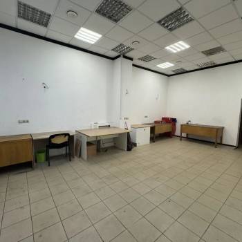 Сдается Нежилое помещение, 100 м²