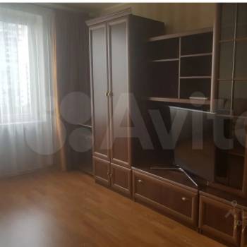 Продается 1-комнатная квартира, 35 м²