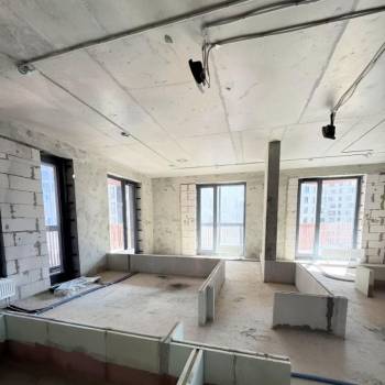 Продается Многокомнатная квартира, 182 м²