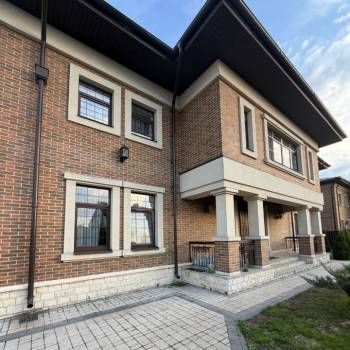 Продается Дом, 450 м²