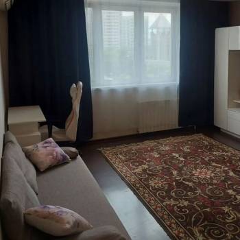 Сдается 1-комнатная квартира, 39 м²