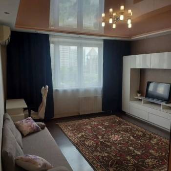 Сдается 1-комнатная квартира, 39 м²