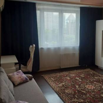 Сдается 1-комнатная квартира, 39 м²