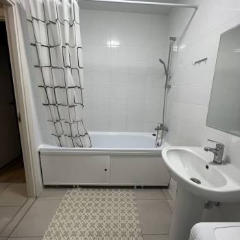 Сдается 2-х комнатная квартира, 60 м²