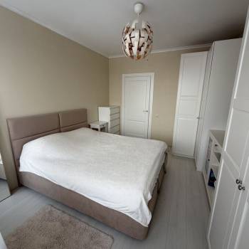 Продается 1-комнатная квартира, 56 м²