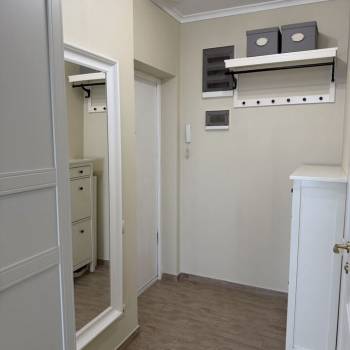 Продается 1-комнатная квартира, 56 м²