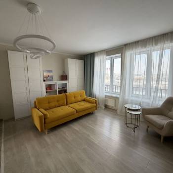 Продается 1-комнатная квартира, 56 м²