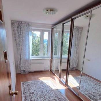 Продается 3-х комнатная квартира, 57 м²