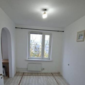 Продается 3-х комнатная квартира, 57 м²