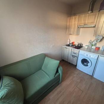 Продается 1-комнатная квартира, 18 м²