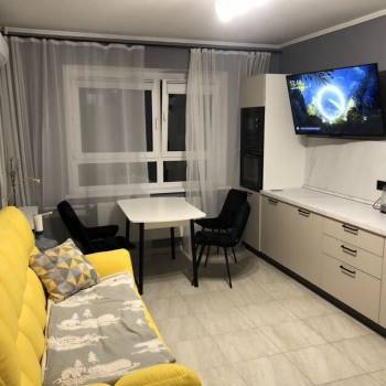 Сдается 2-х комнатная квартира, 60 м²