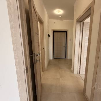 Продается 1-комнатная квартира, 43 м²