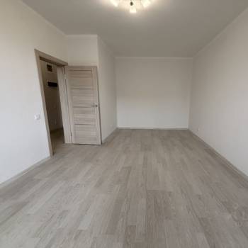 Продается 1-комнатная квартира, 43 м²