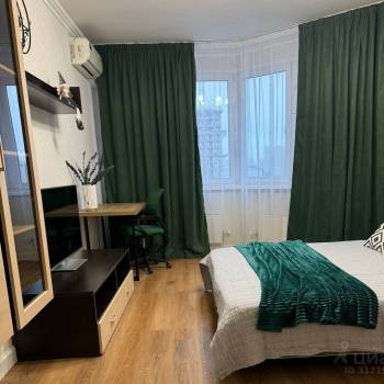Сдается 1-комнатная квартира, 43 м²