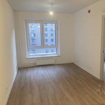 Продается 1-комнатная квартира, 31,8 м²