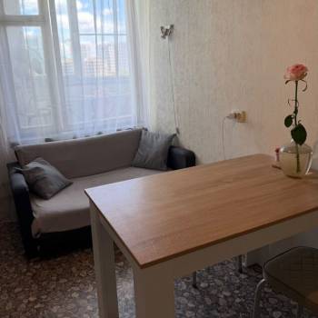 Сдается 1-комнатная квартира, 39 м²