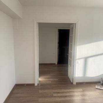 Продается 3-х комнатная квартира, 56,6 м²