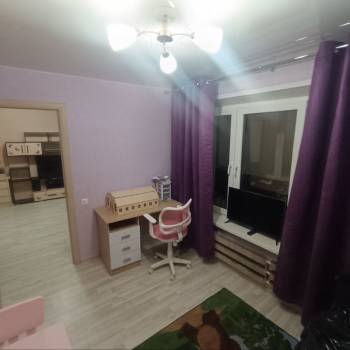 Продается Многокомнатная квартира, 63,5 м²