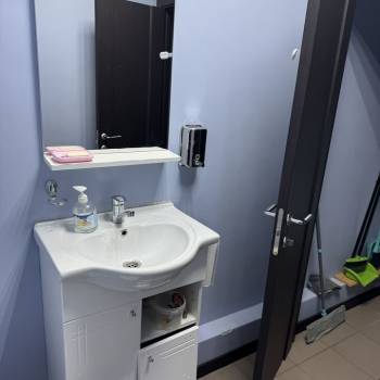 Сдается Нежилое помещение, 137,5 м²