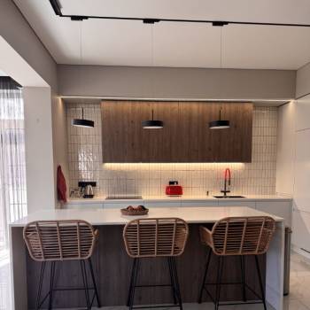 Продается Дом, 300 м²