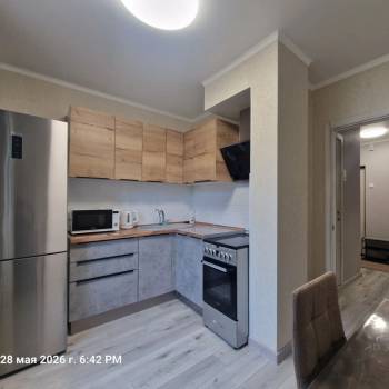 Сдается 1-комнатная квартира, 38 м²
