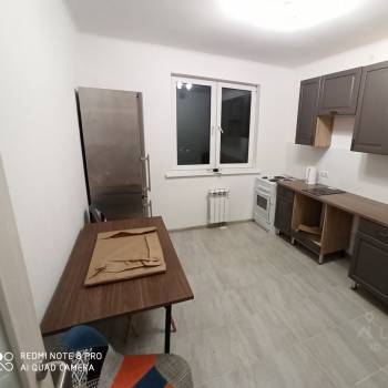 Продается 1-комнатная квартира, 42,5 м²