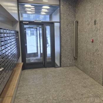 Продается 1-комнатная квартира, 40 м²