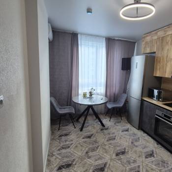 Продается 1-комнатная квартира, 40 м²