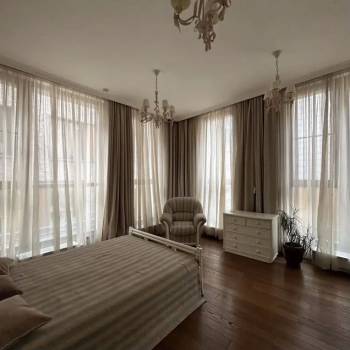 Сдается 1-комнатная квартира, 55 м²