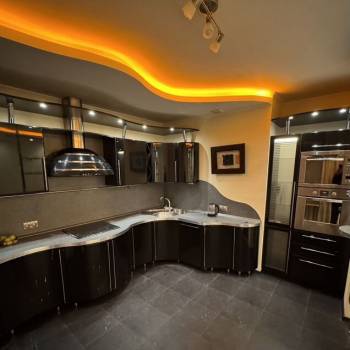 Сдается 2-х комнатная квартира, 70 м²