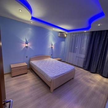 Сдается 2-х комнатная квартира, 70 м²