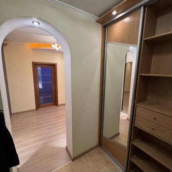 Сдается 2-х комнатная квартира, 70 м²