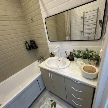 Сдается 2-х комнатная квартира, 583 м²