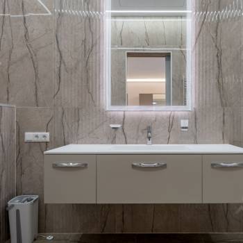 Сдается 2-х комнатная квартира, 83 м²