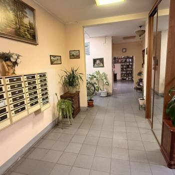Продается 1-комнатная квартира, 54,1 м²