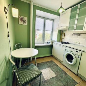 Сдается 2-х комнатная квартира, 42 м²