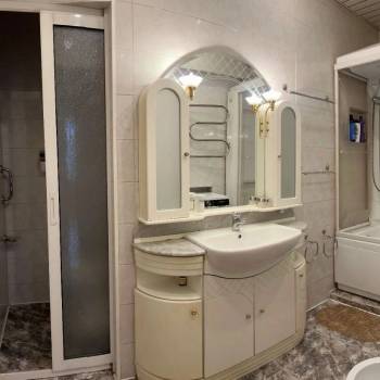 Продается Многокомнатная квартира, 105,7 м²
