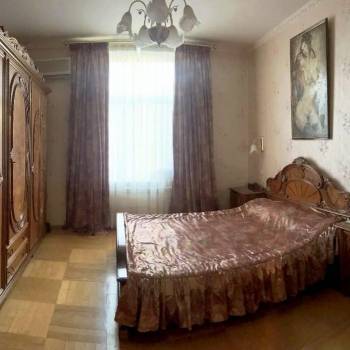 Продается Многокомнатная квартира, 105,7 м²