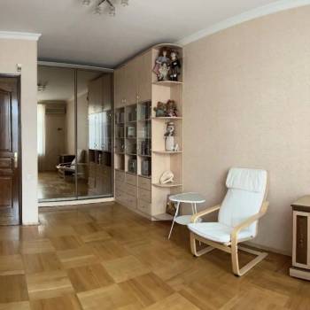 Продается Многокомнатная квартира, 105,7 м²