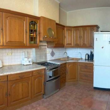 Продается Многокомнатная квартира, 105,7 м²