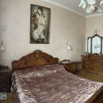Продается Многокомнатная квартира, 105,7 м²