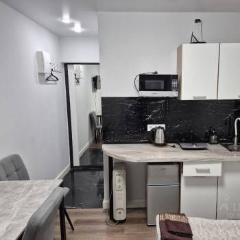 Продается 1-комнатная квартира, 12,7 м²
