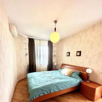 Сдается Многокомнатная квартира, 80 м²