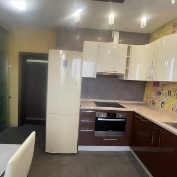 Сдается 2-х комнатная квартира, 60 м²