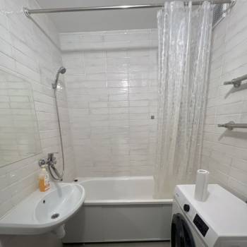 Сдается 2-х комнатная квартира, 60 м²