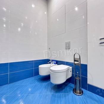 Сдается Многокомнатная квартира, 130 м²