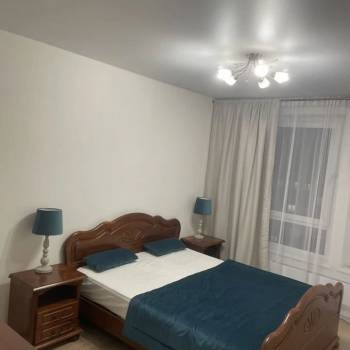 Сдается 1-комнатная квартира, 51 м²