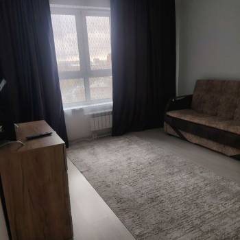 Сдается 1-комнатная квартира, 37 м²