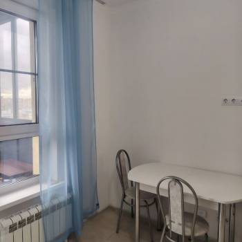 Сдается 1-комнатная квартира, 37 м²